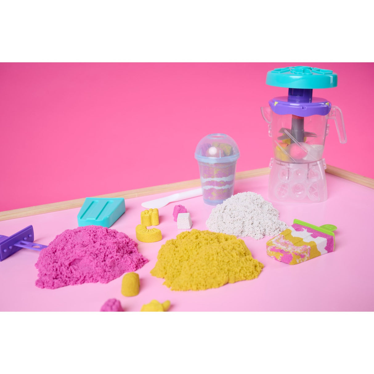 Kinetic Sand Smoothie Mixer
