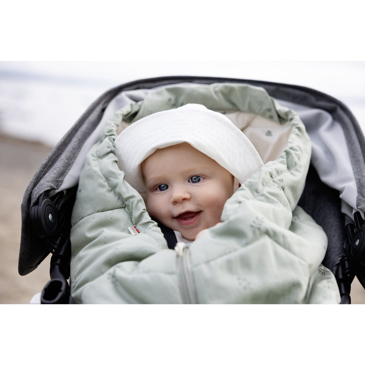 Voksi® MistyGreen Heather Sky Light