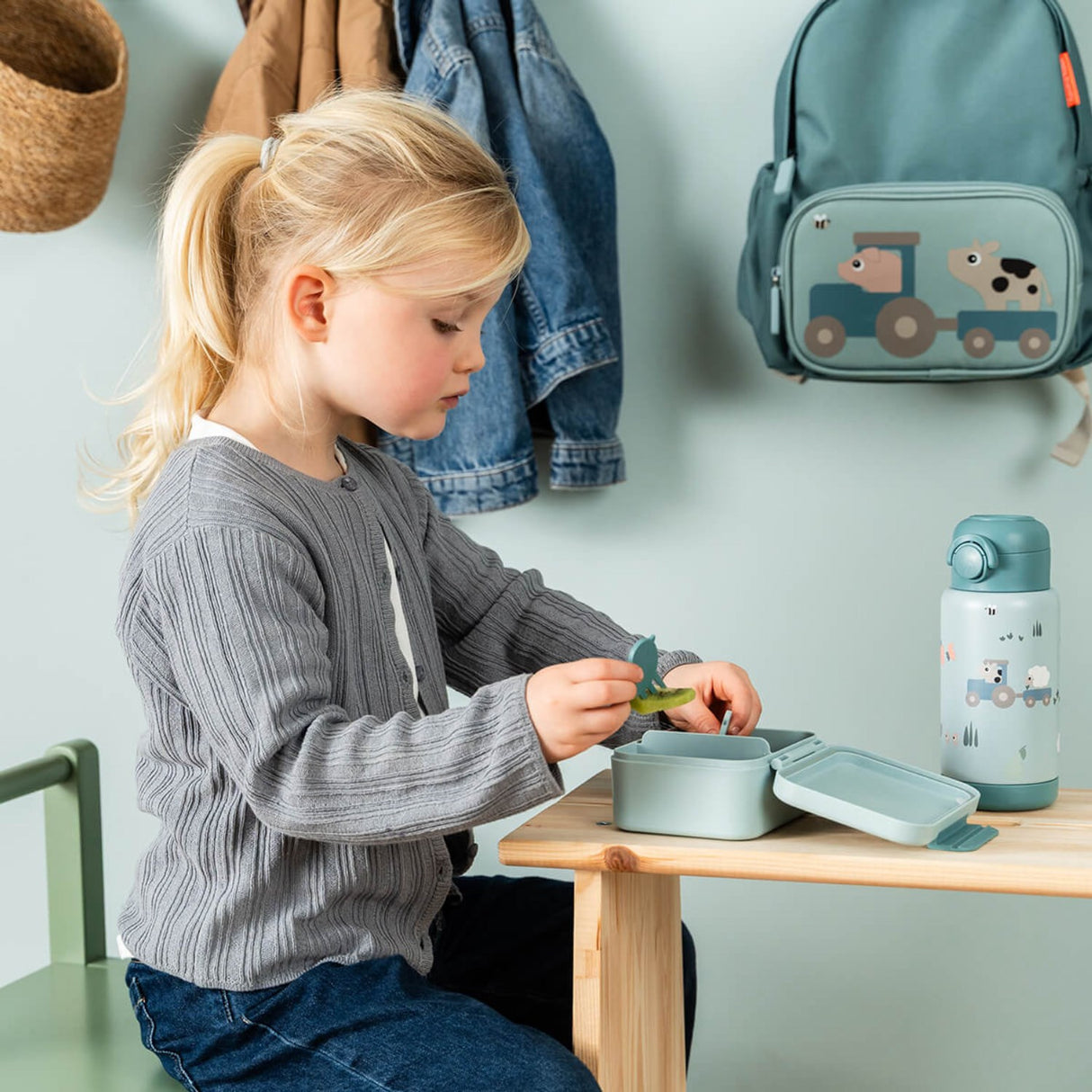 DonebyDeer Blue Tiny Farm Insulated Strån Flaska