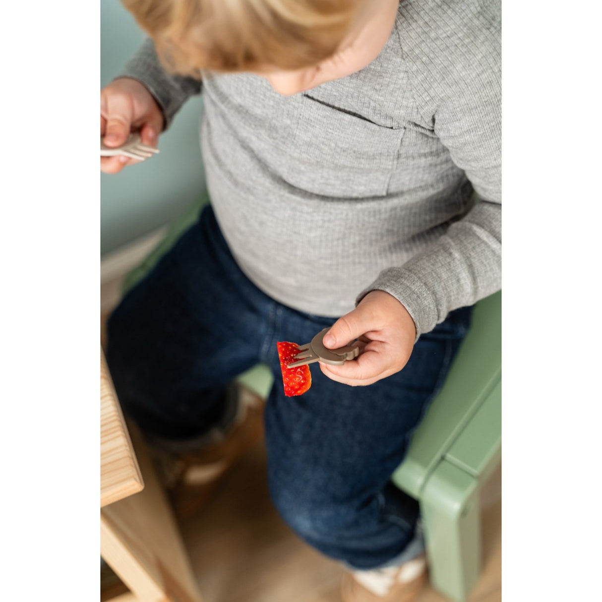 DonebyDeer Sand Tiny Trails Tiny Lunch Låda Med Snack Picks