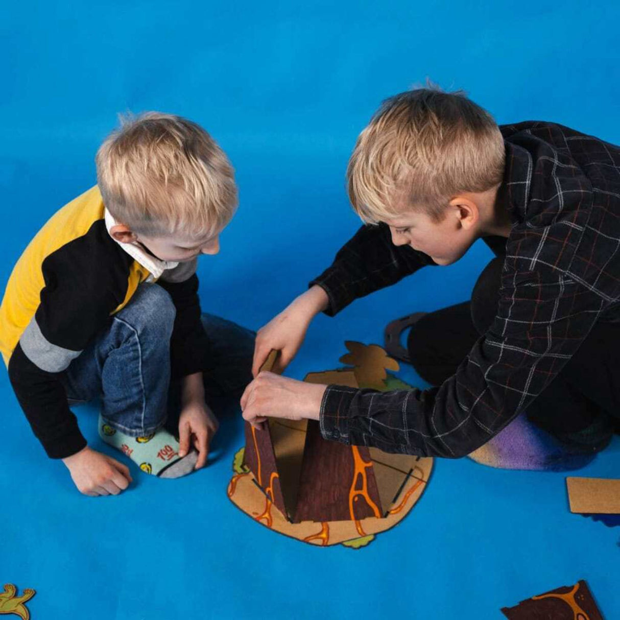 Crateit Dinosaur Wooden Leksak Volcano Escape