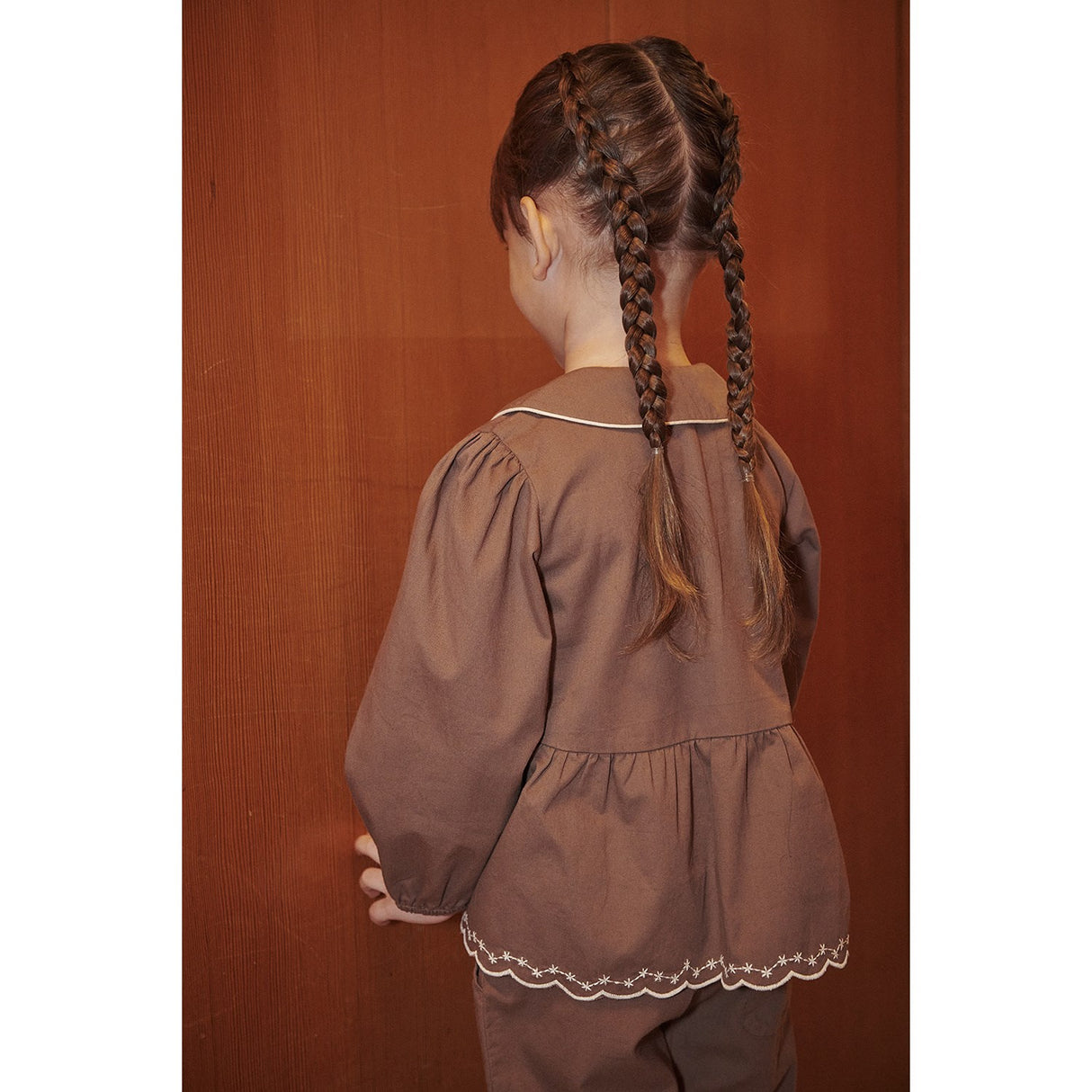 COPENHAGEN COLORS Walnut Twill Blus M/ Embroidery
