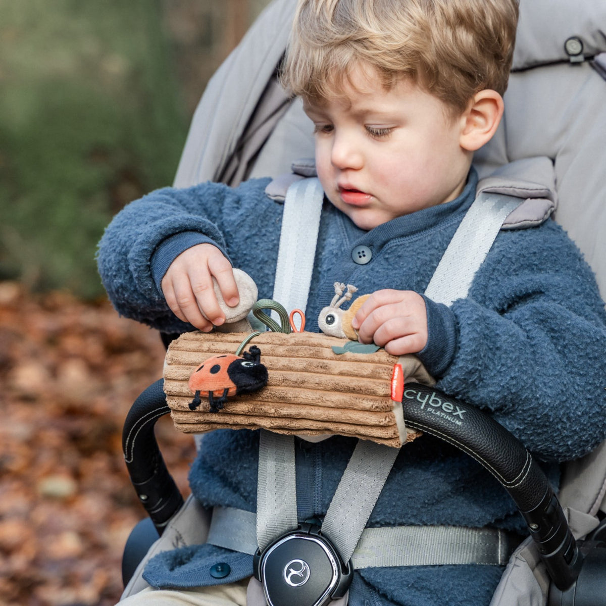 DonebyDeer Colour Mix Tiny Trails Stroller Activity Leksak