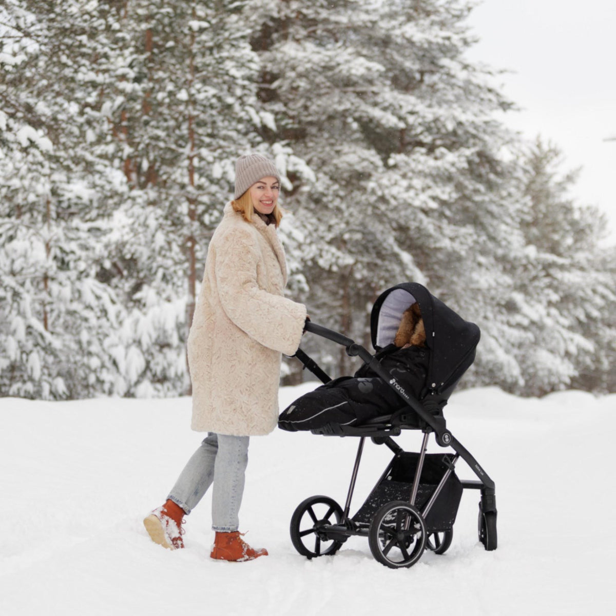 Nordbaby Black Åkpåse Max