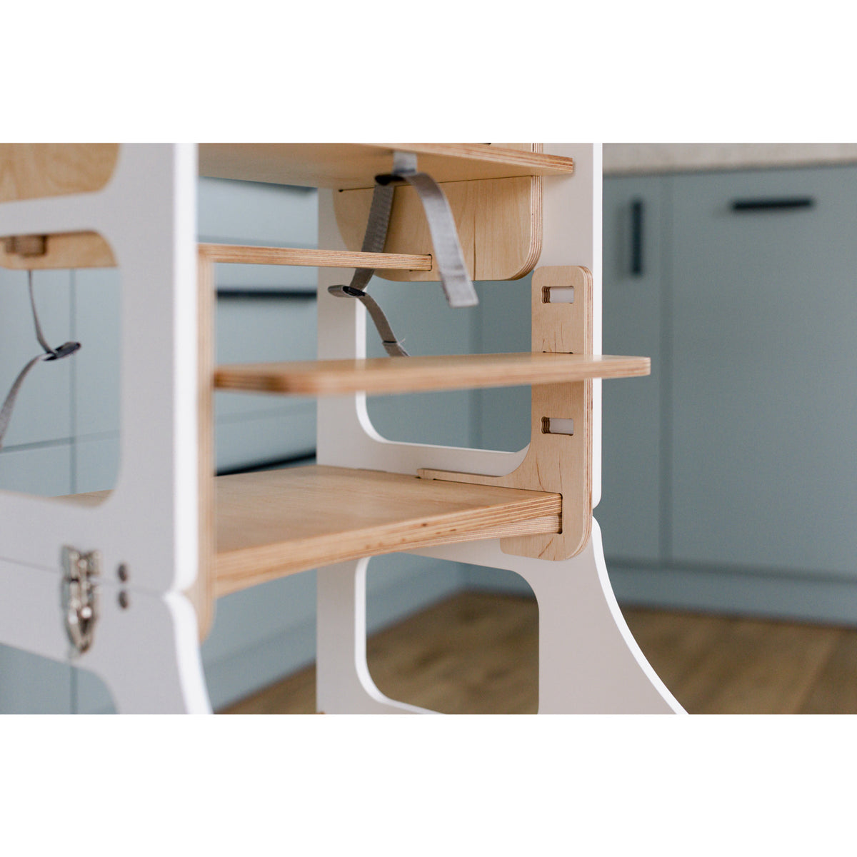 Duck Woodworks White Foldbar EC Kitchen Tower Med Højt Stol Addon Sett