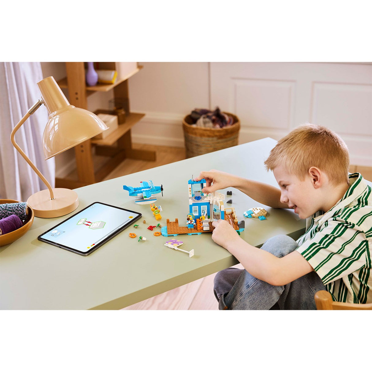 LEGO® Animal Crossing Flyg med Dodo Airlines