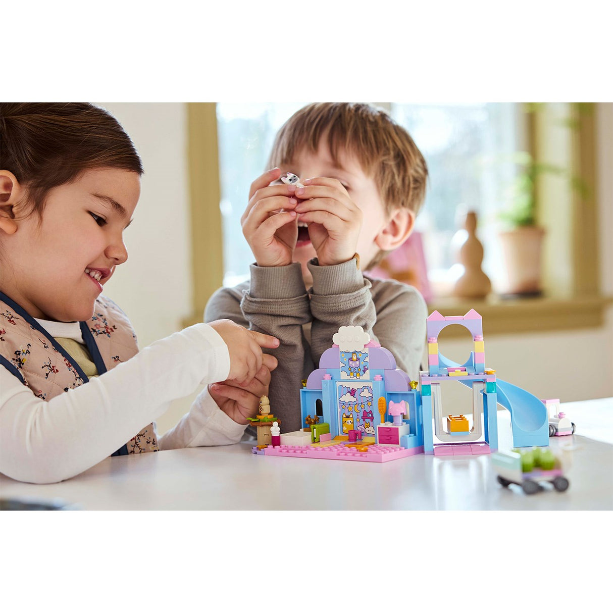 LEGO® Gabby's Dollhouse Gabbys kattungerum