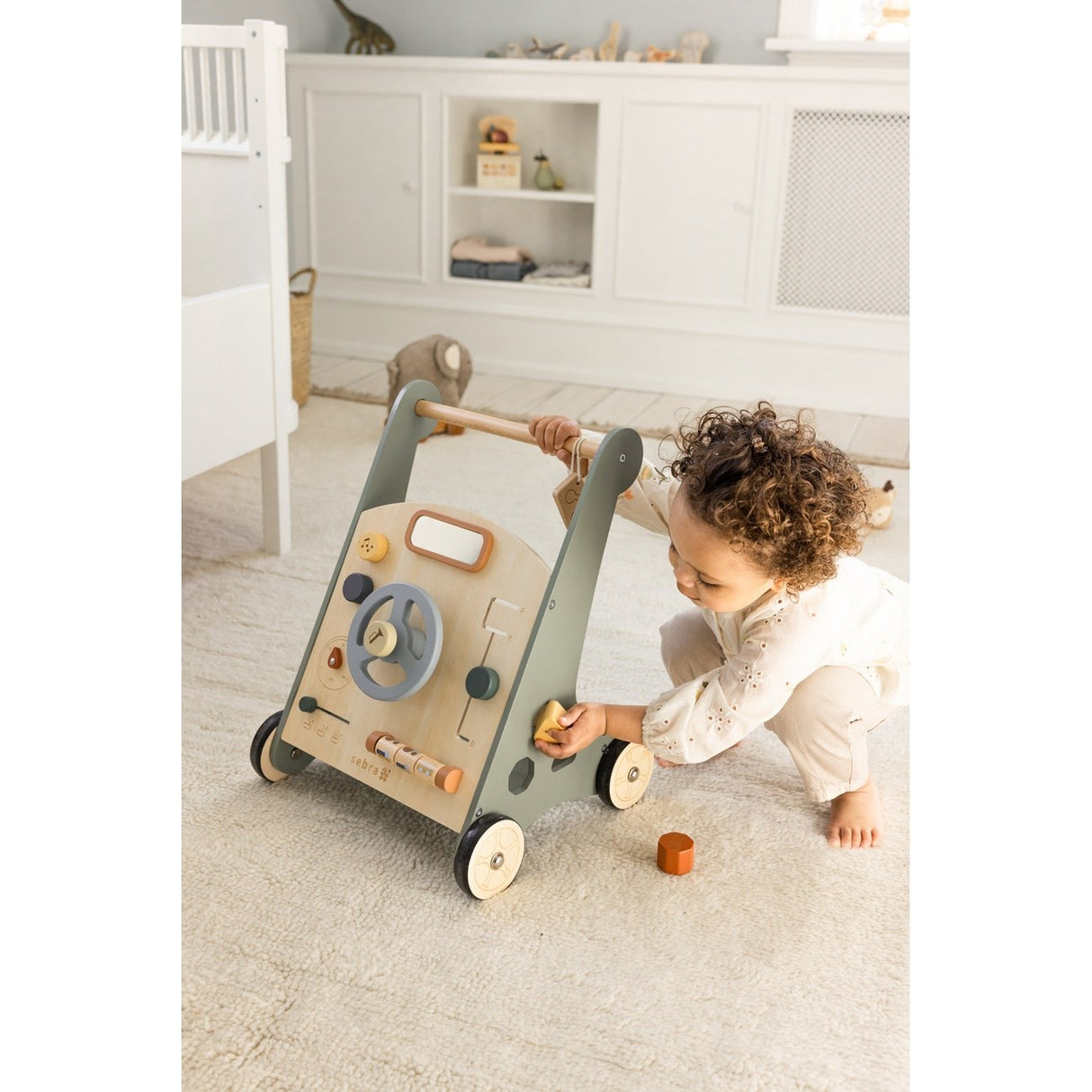 Sebra Wooden Activity Walker Bil
