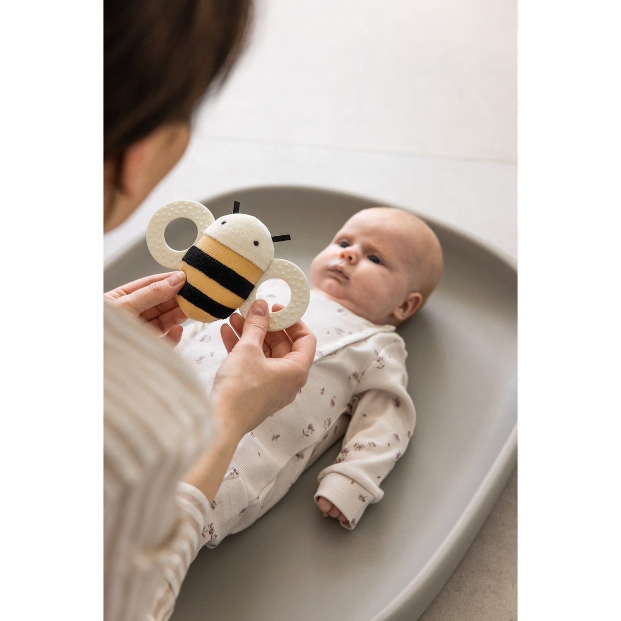 Sebra Billy The Bee Activity Skallra Med Spegel