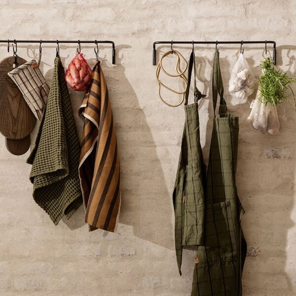 Ferm Living Kids Hale Förkläde Grön / Svart