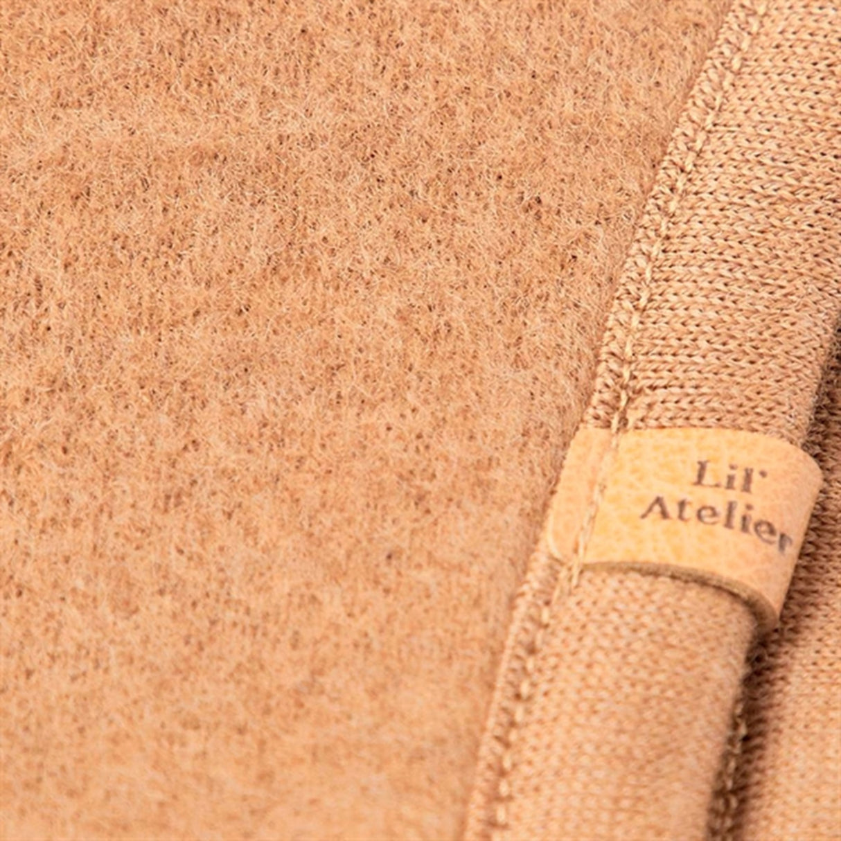 Lil' Atelier Dallas Ull Mössa Foxtrot