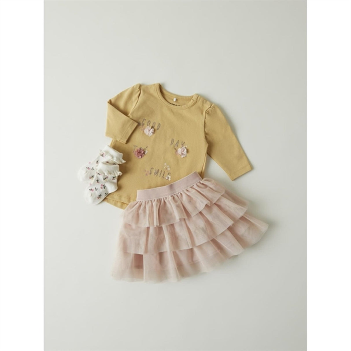 Name it Jet Stream Bitta Strumpor