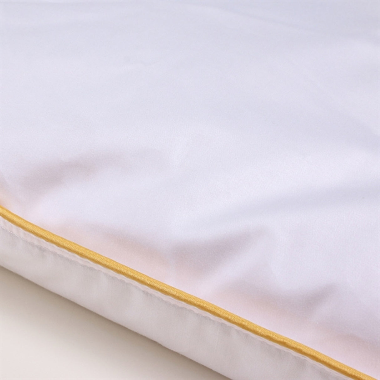 QUILTS OF DENMARK Happy Kids Junior Kudde Gåsedun HÖG