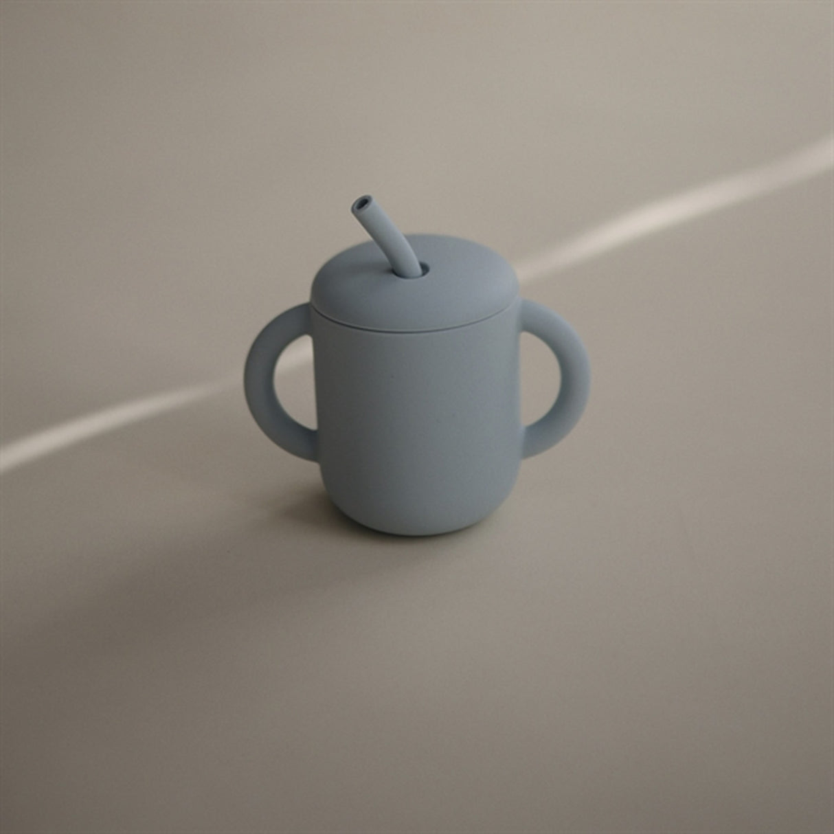 Mushie Silikone Drickskopp Powder Blue