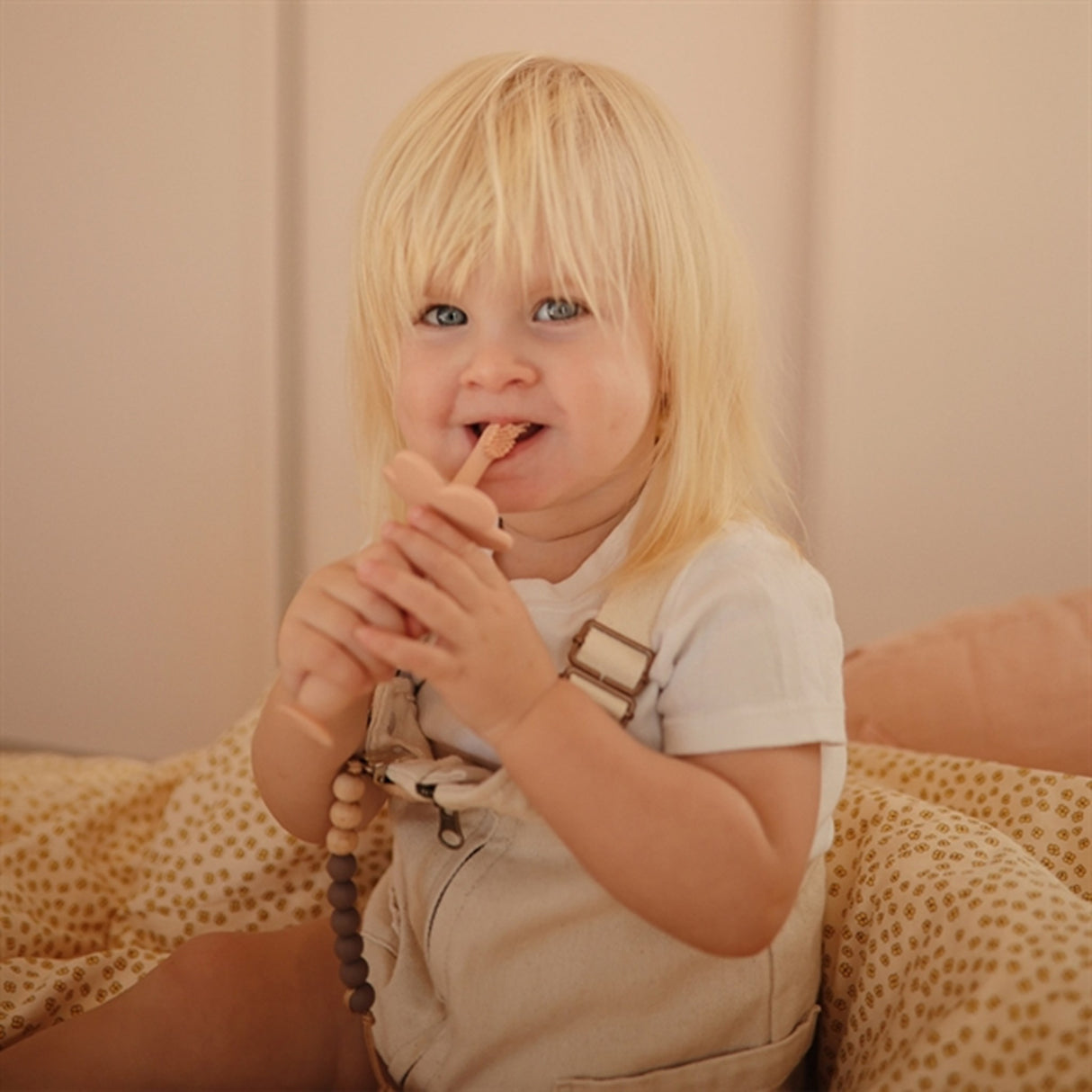 Mushie Tandborste Flower Blush