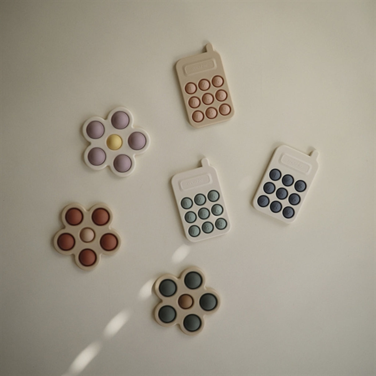 Mushie Aktivitetsleksager Blomst Dried Thyme/Natural/Shifting Sand