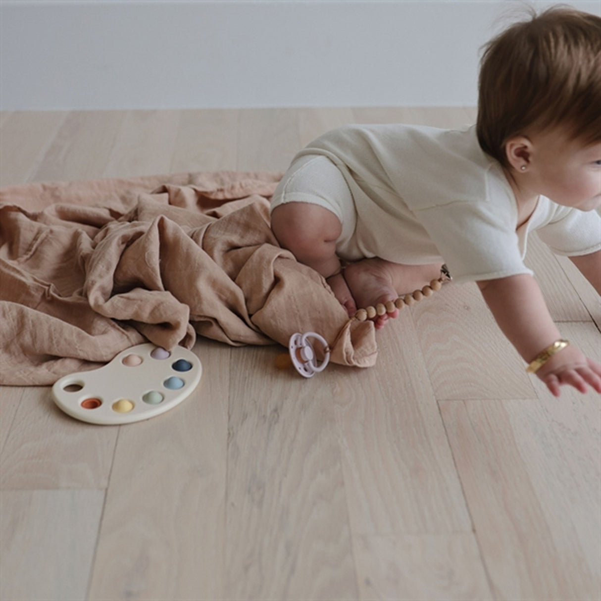 Mushie Aktivitetsleksaker Palette Multi