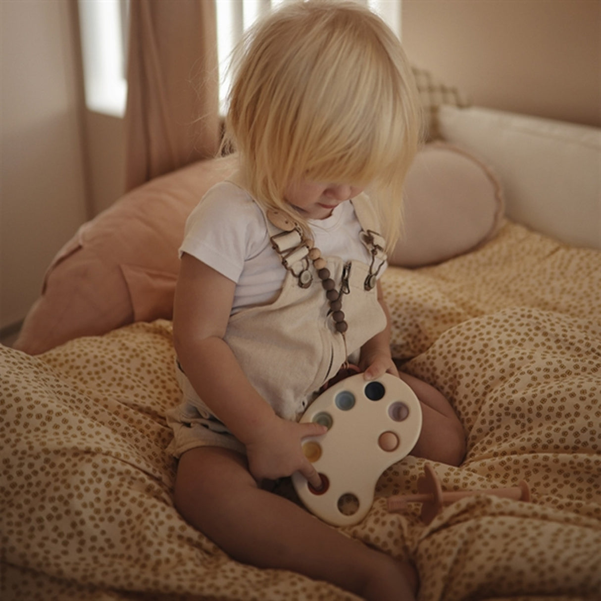 Mushie Aktivitetsleksaker Palette Multi