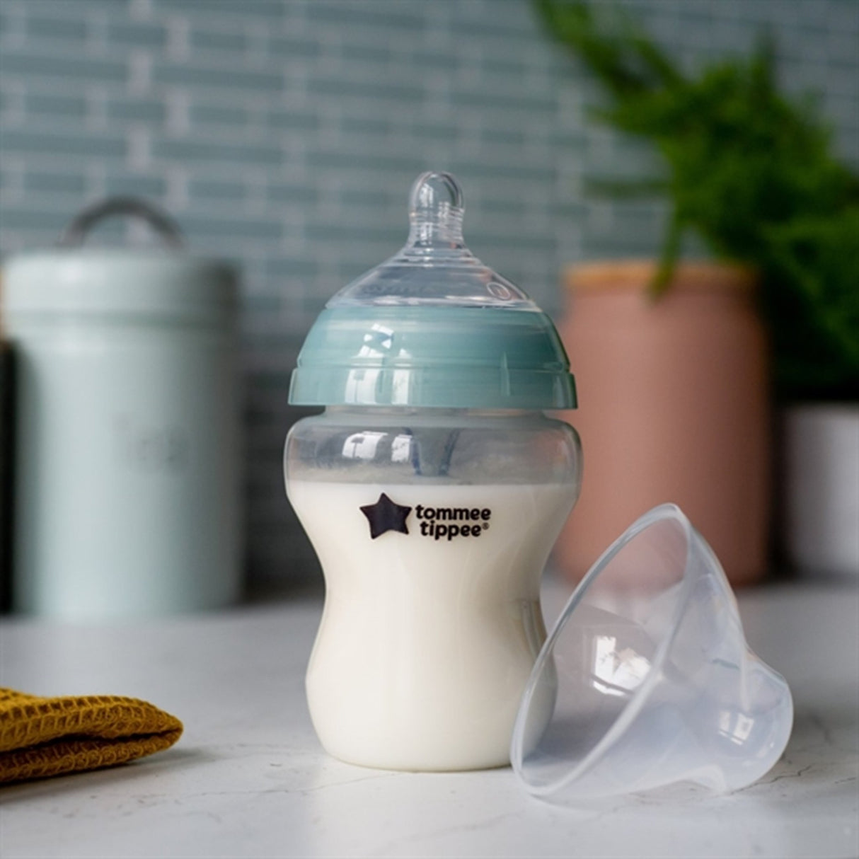 Tommee Tippee Nappflaska m/Värmeindikator - Anti-Kolik 260 ml