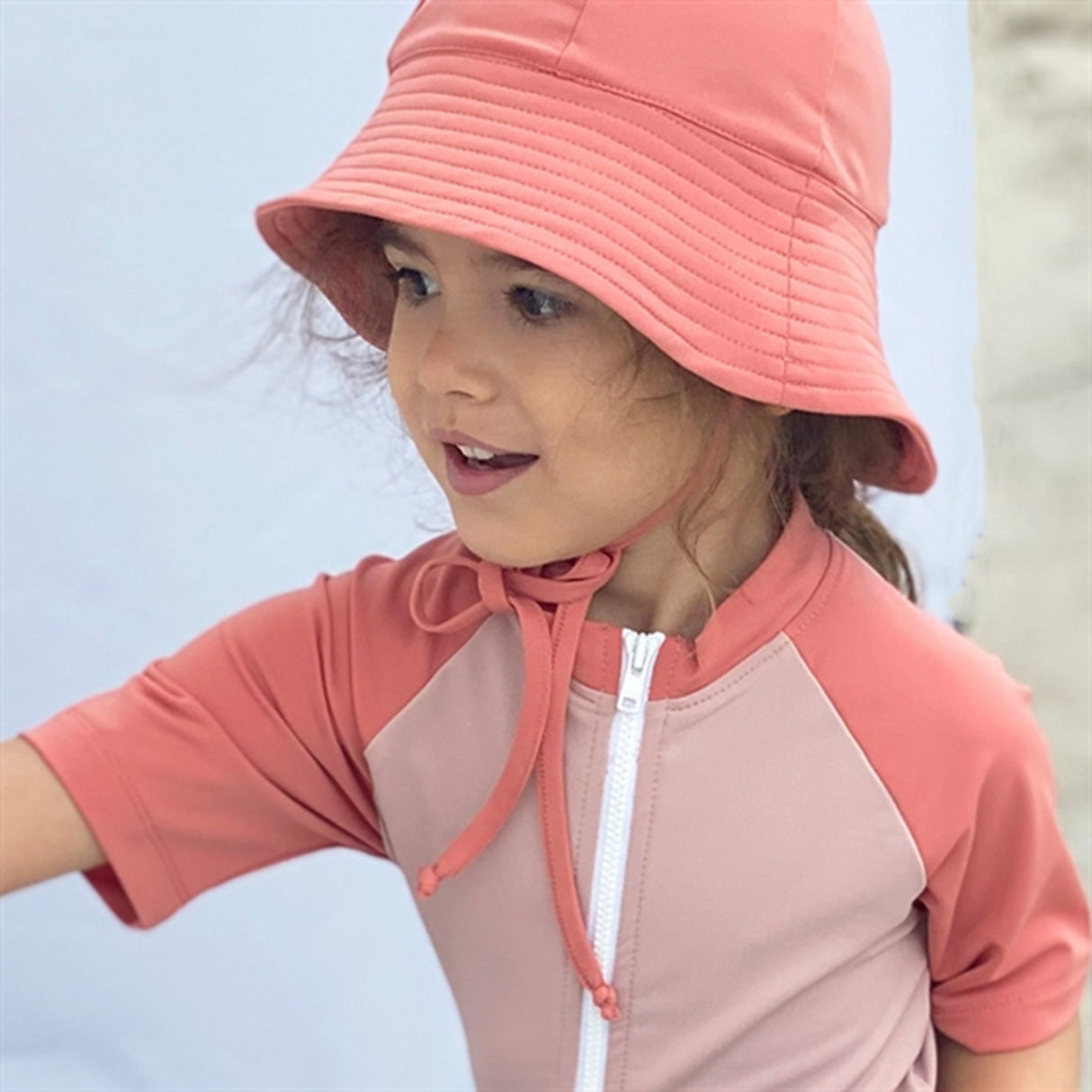 Petit Crabe Rose Nude/Morocco Multi Color Heldragt m. Lynlås