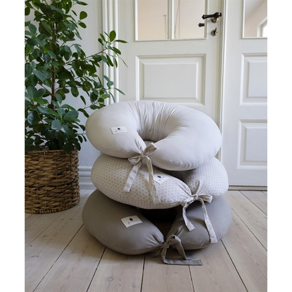 Pine Cone Amningskudde Nora Mushroom