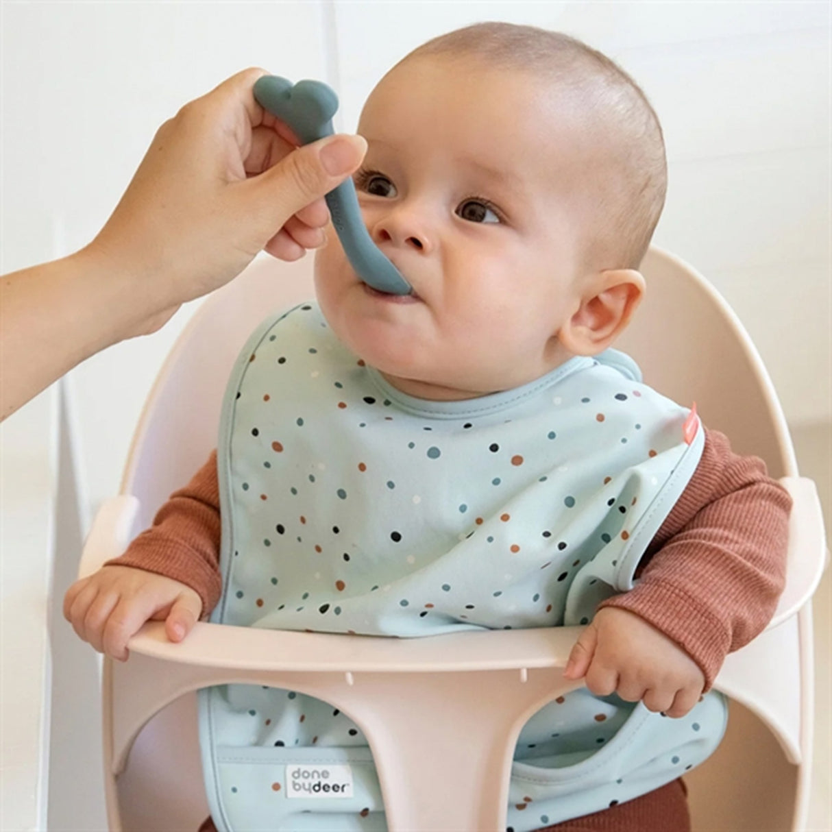 Done by Deer Silikone Baby Ske Wally Blue