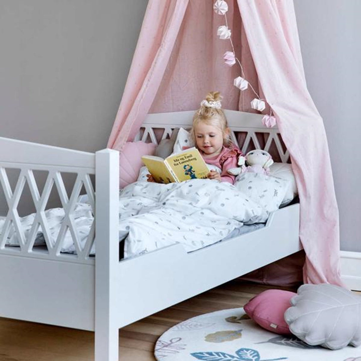 Cam Cam Copenhagen Circular Woolen Matta Pressed Leaves Rose