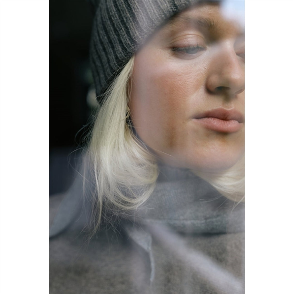 HOLMM Twiggy Carly Ull Strikhue