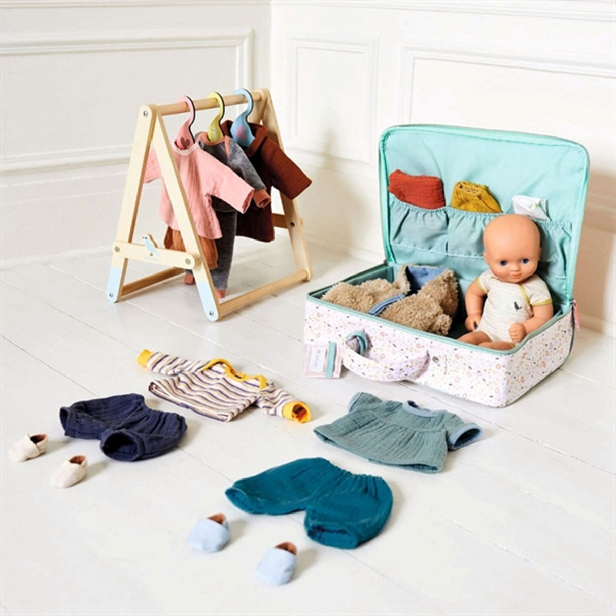 Djeco Pomea Garderobsställ Med Hängare