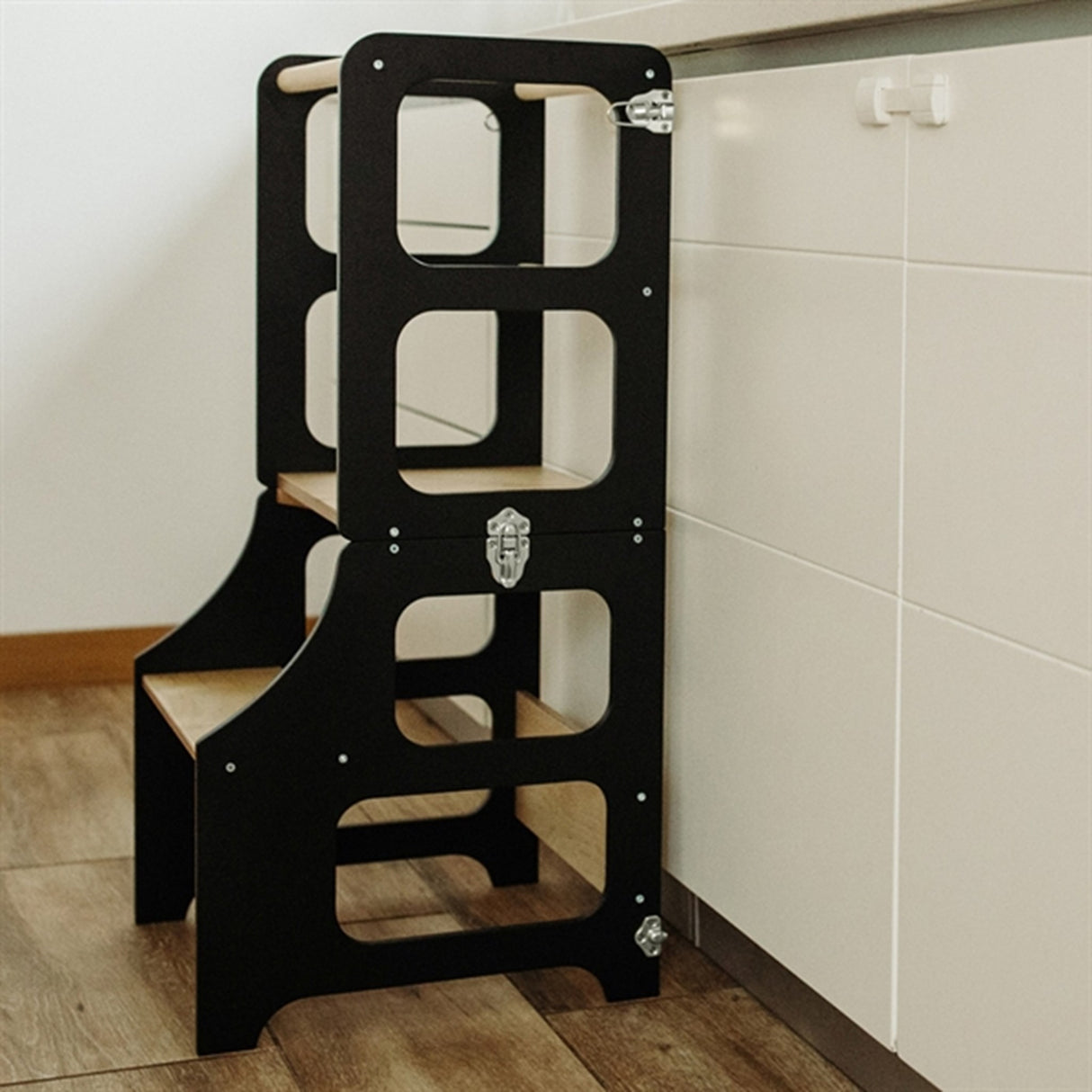 Duck Woodworks Foldable Kitchen Tower Black