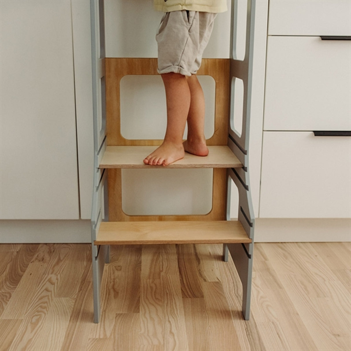 Duck Woodworks Adjustable Kitchen Tower Grey 2