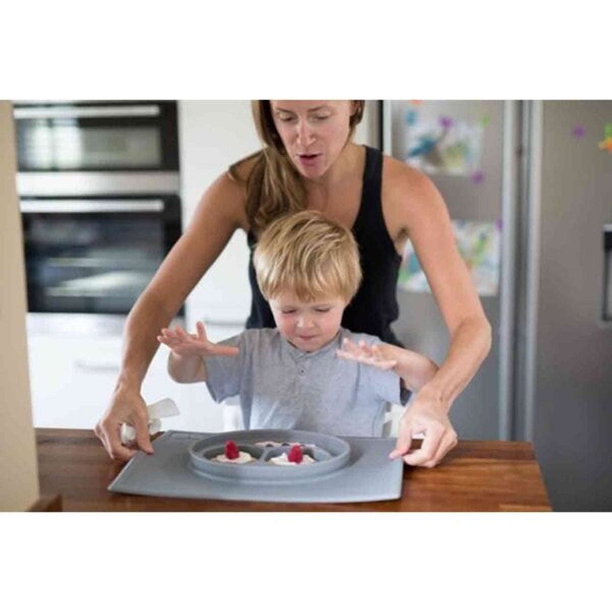 EZPZ Happy Mat Underlägg + Plate in One Grey Blue