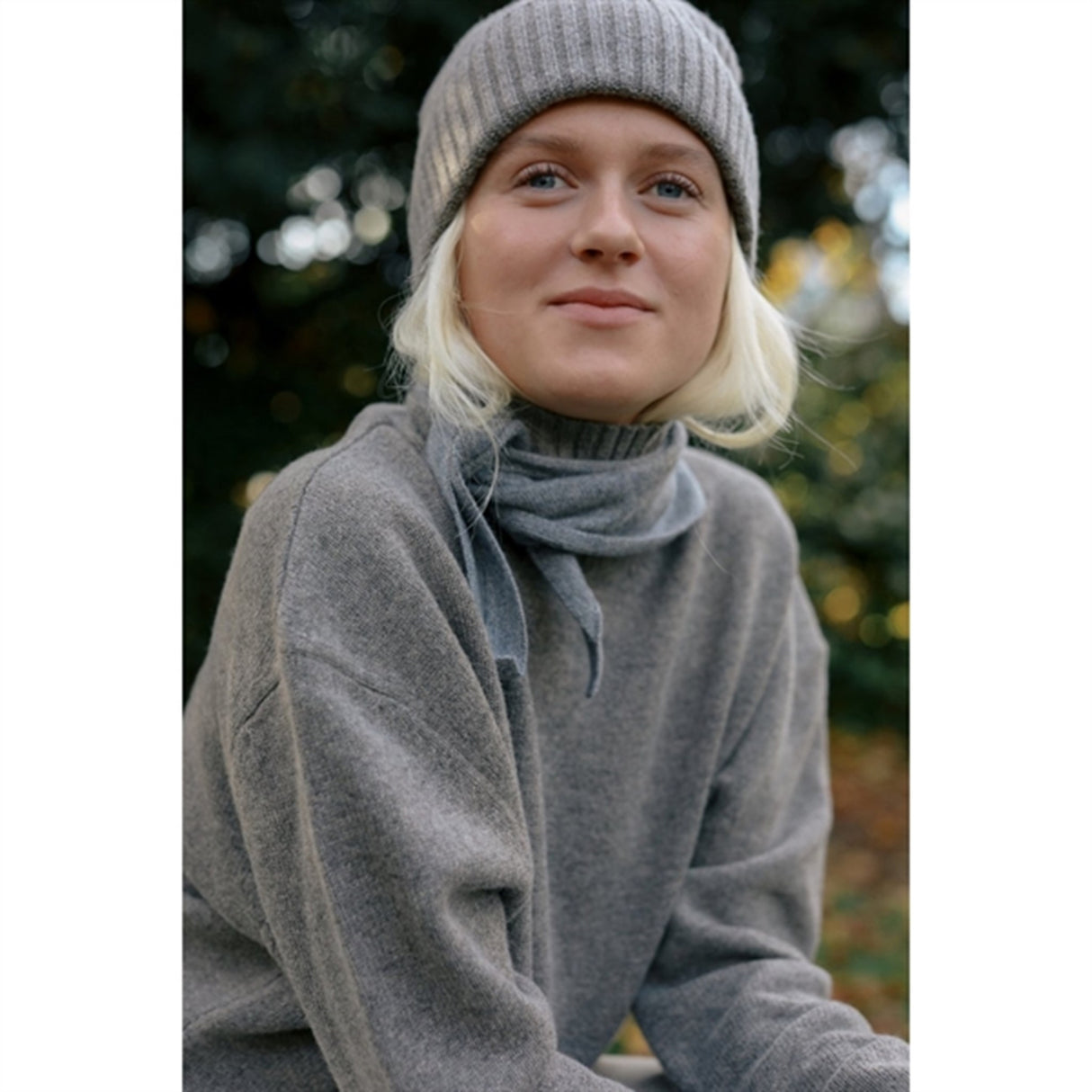 HOLMM Derby Foty Cashmere Stickat Halsduk