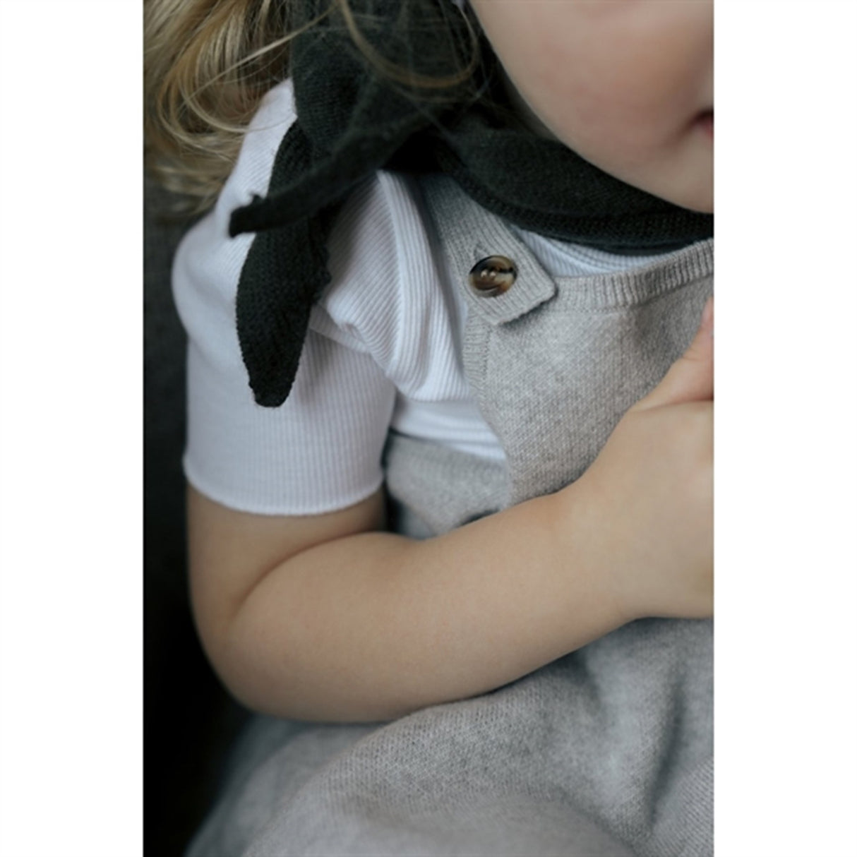 HOLMM Silver Shadow Kaya Stickat Spencerkjole