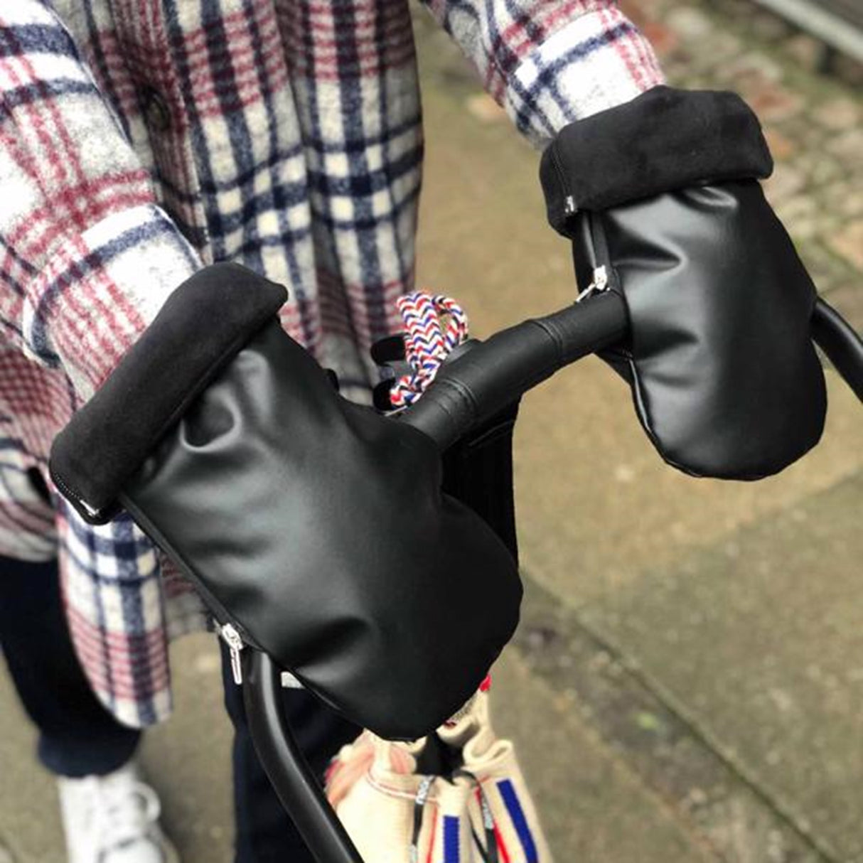 KongWalther Østerbro Barnvagn Handske Faux Black Night