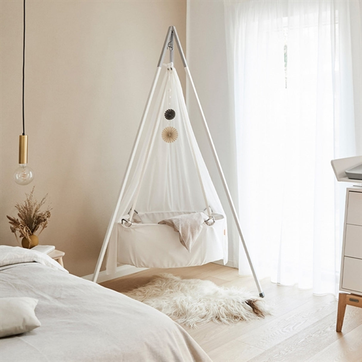 Leander Stativ till Vagga White