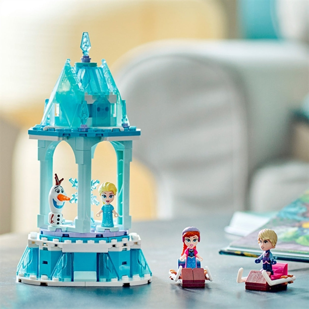 LEGO® Disney™ Anna and Elsas Magiska Karusell