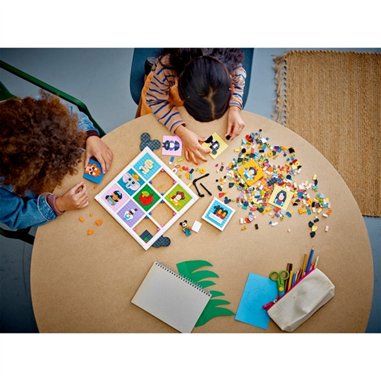 LEGO® Disney™ 100 År av tecknade Disneyikoner