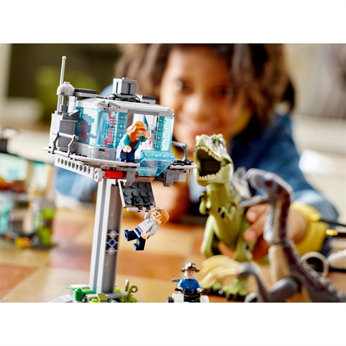 LEGO® Jurassic World™ Giganotosaurus & Therizinosaurus – Attack