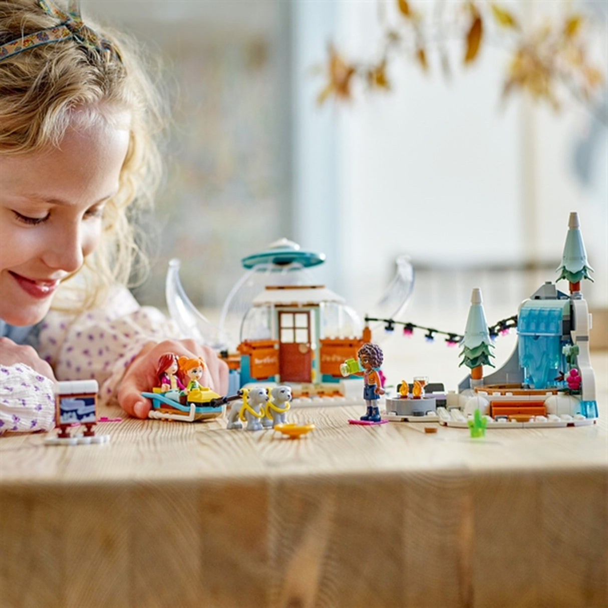 LEGO® Friends Vinteräventyr med Igloo