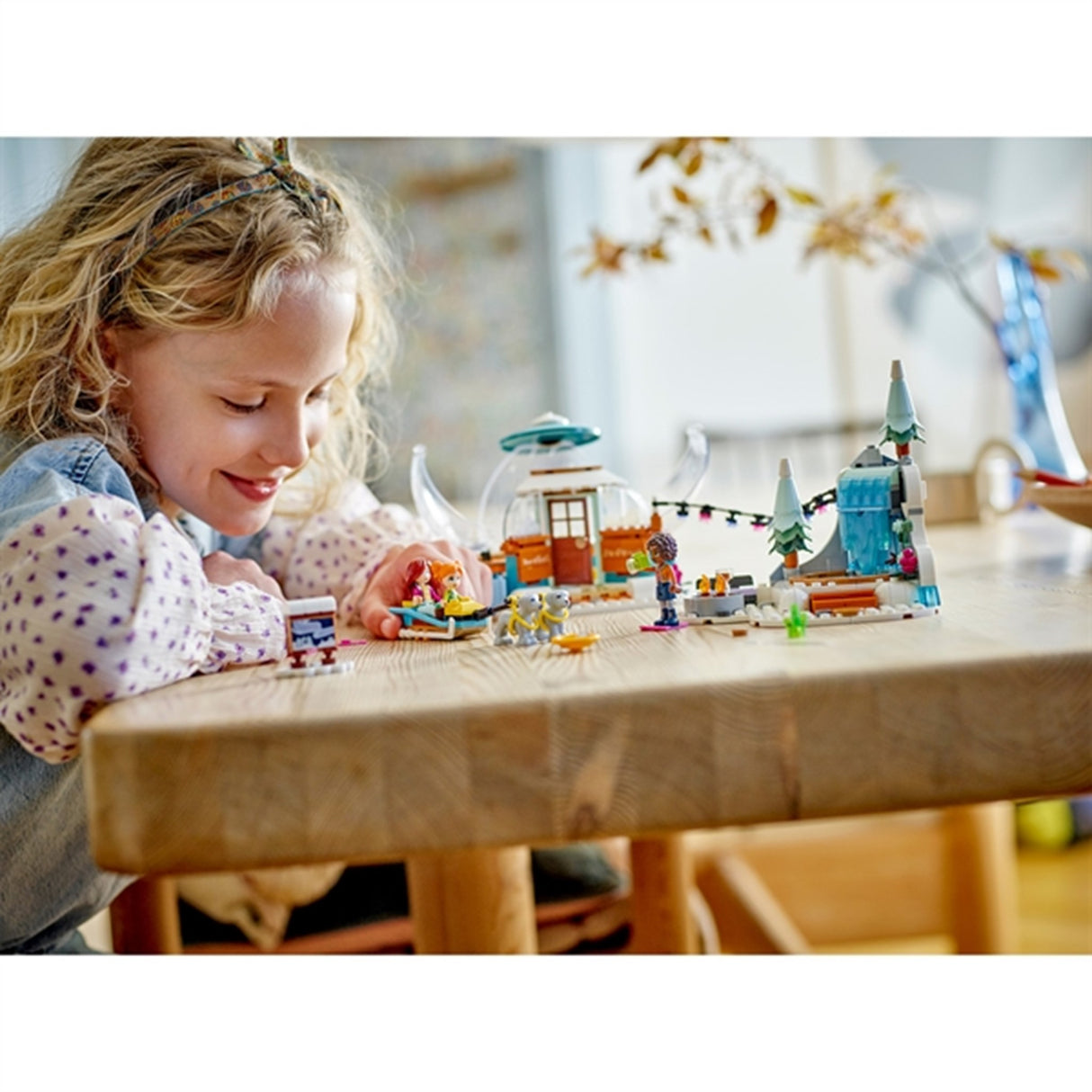 LEGO® Friends Vinteräventyr med Igloo