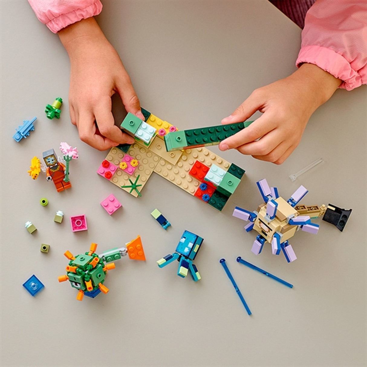 LEGO® Minecraft® Väktarstriden 4