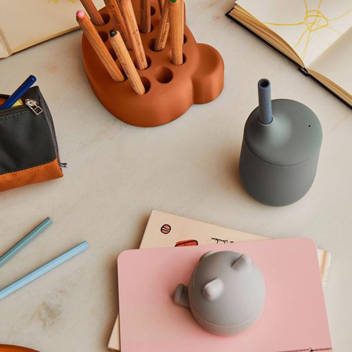 Liewood Ellis Silikonhuvud Faune Green / Hunter Green Mix