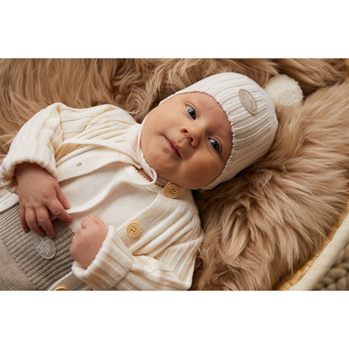 Lillelam Mössa Bebis Natur Cremet Hvid