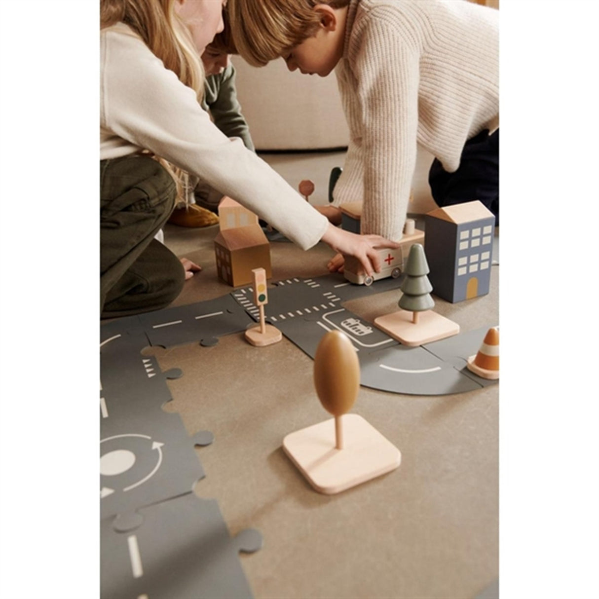 Liewood Villade Bilbane Apple Red Multi Mix