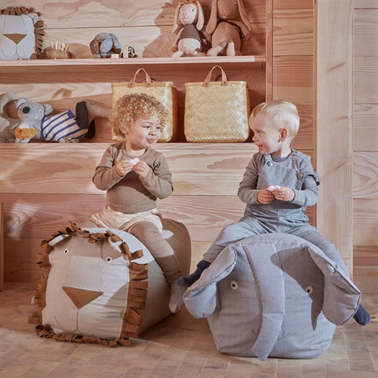 OYOY Erik Elefant Ride On