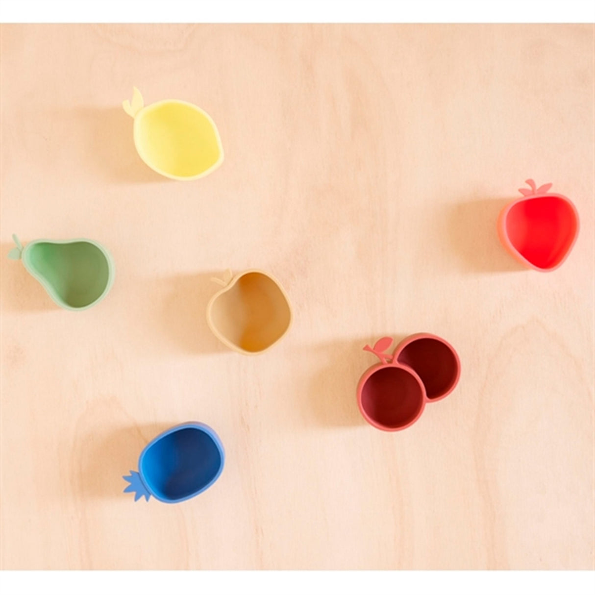 OYOY Yummy Snackskålar 2-pack Jordgubbs- och körsbär Cherry Red/Nutmeg