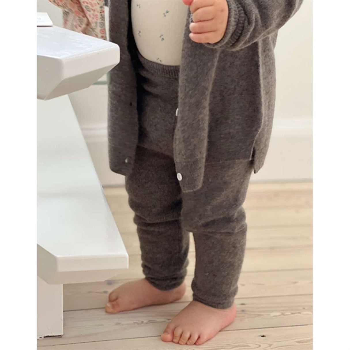 HOLMM Otter Molly Cashmere Stickat Cardigan