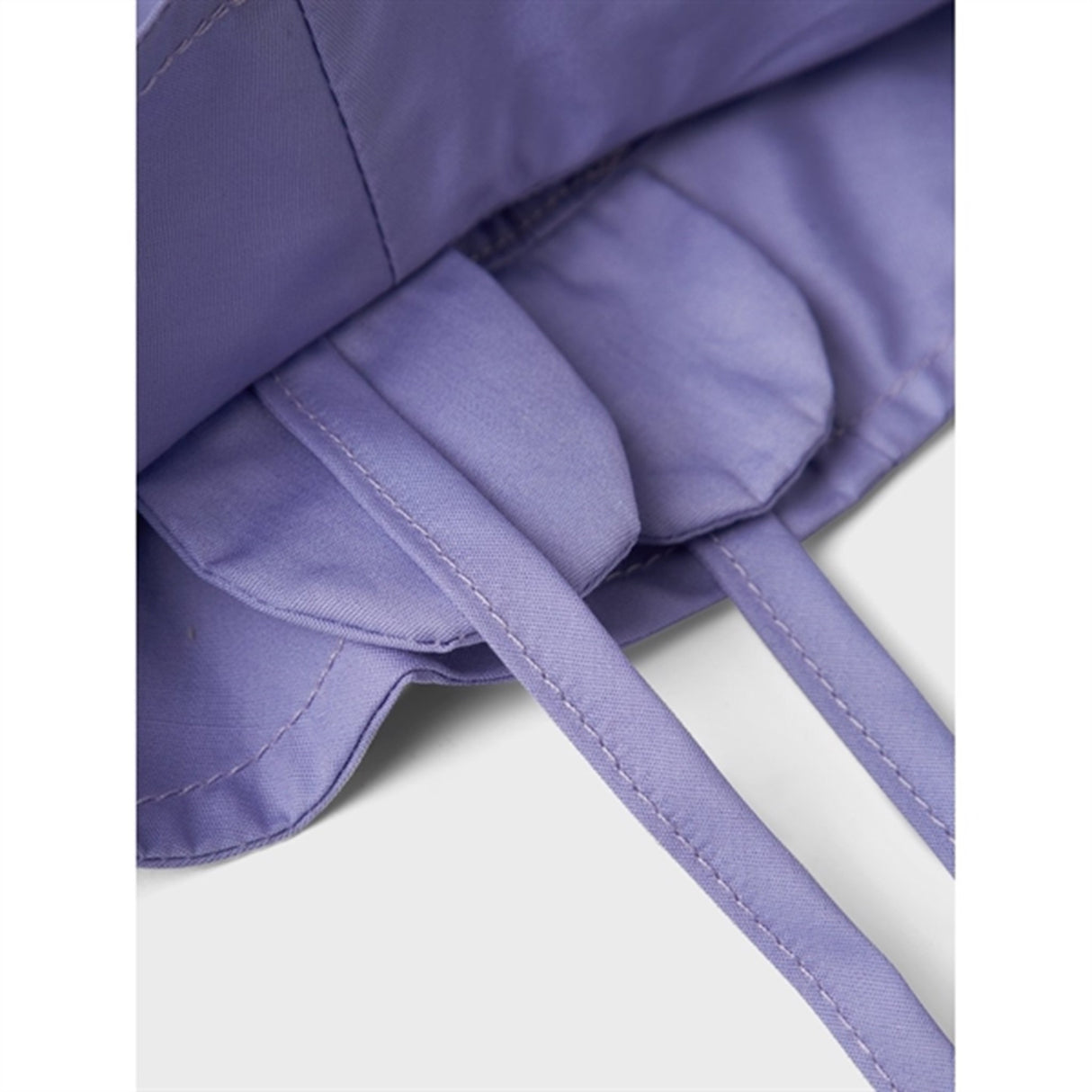 Name it Heirloom Lilac Zilu IV Solhatt m. Öronlappar