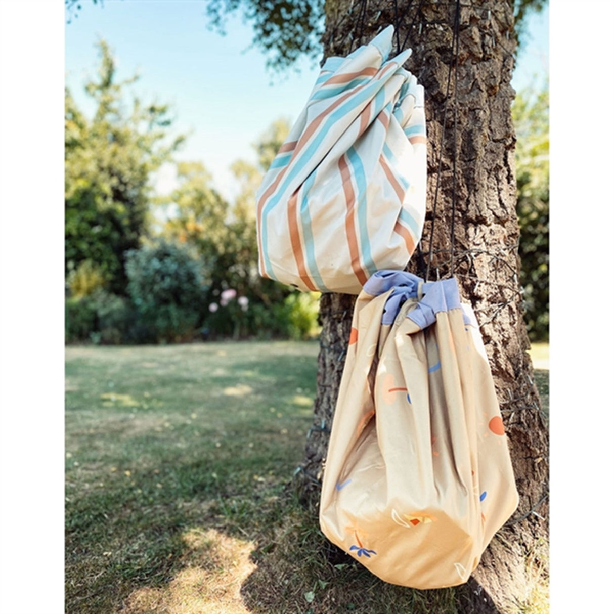 Play&Go 2-i-1 Lekmatta Outdoor Stripes